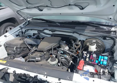 2015 Toyota Tacoma from USA, damaged, VIN 5TFTX4CN0FX053465